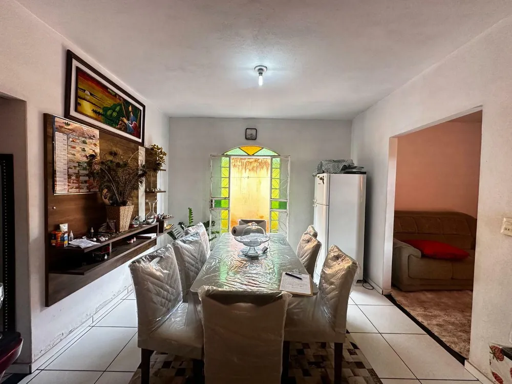 Casa, 3 quartos, 250 m² - Foto 1