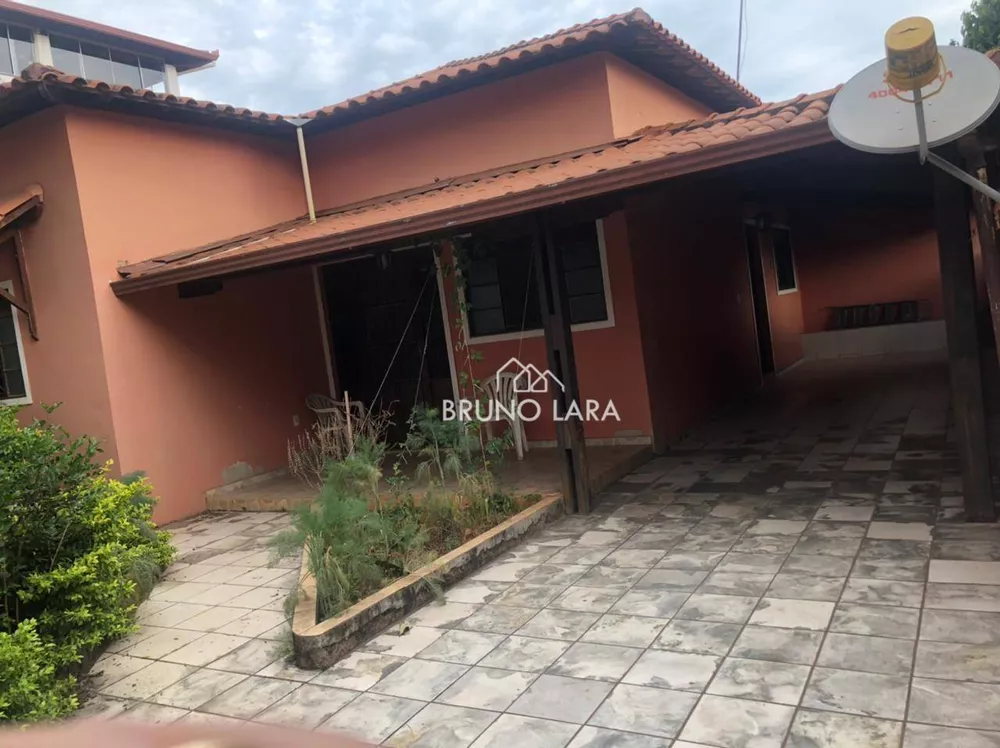 Casa à venda com 2 quartos, 150m² - Foto 1