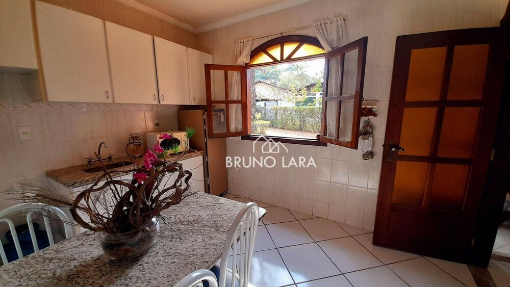 Casa de Condomínio à venda e aluguel com 4 quartos, 350m² - Foto 4