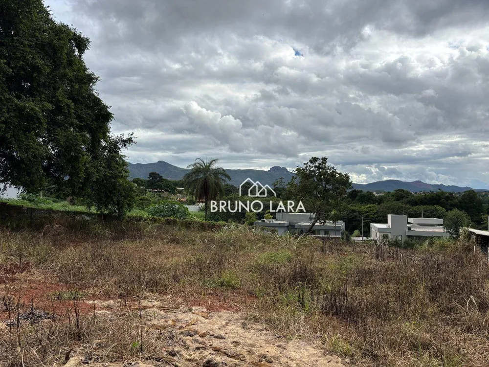 Loteamento e Condomínio, 1100 m² - Foto 1
