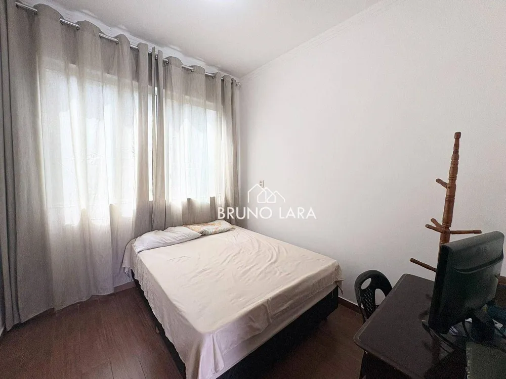 Casa, 4 quartos, 220 m² - Foto 1
