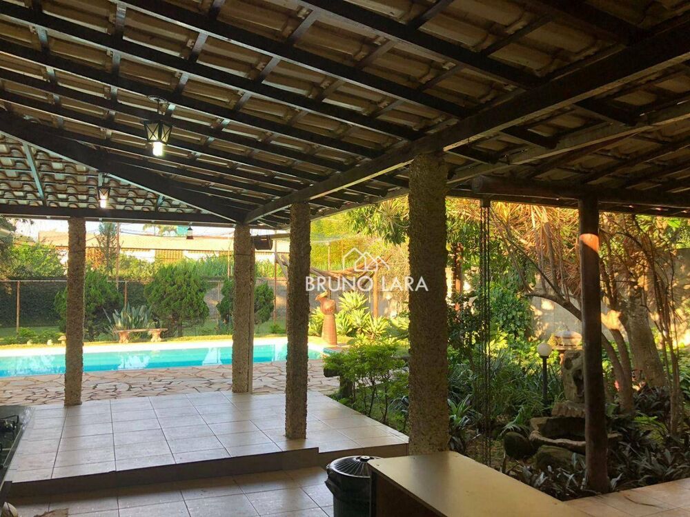 Sítio à venda com 3 quartos, 200m² - Foto 4