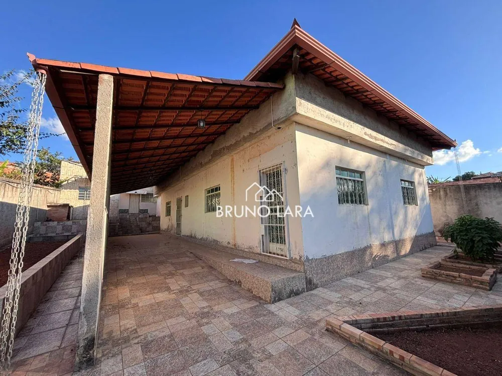 Casa, 3 quartos, 168 m² - Foto 2