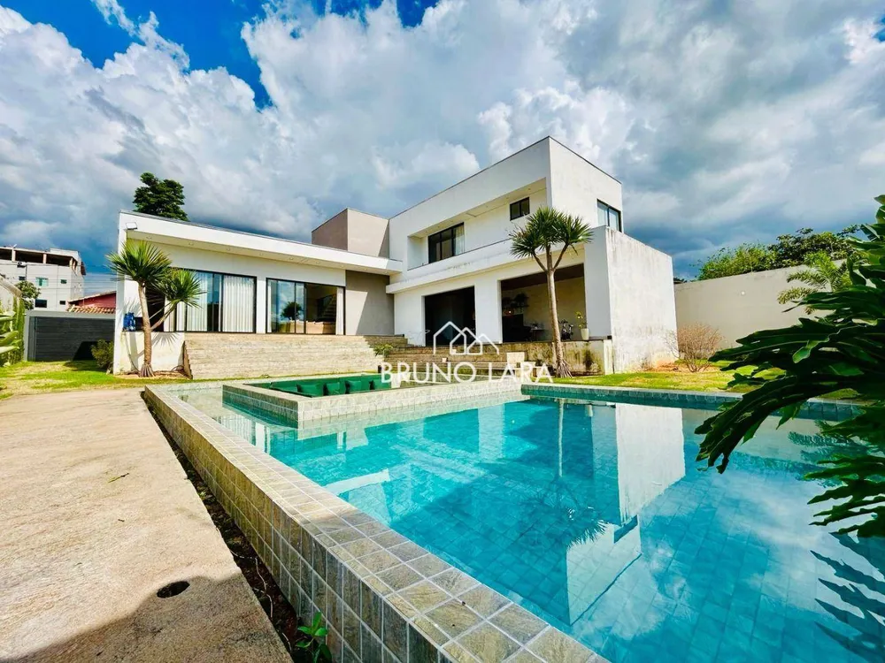Casa, 4 quartos, 350 m² - Foto 1