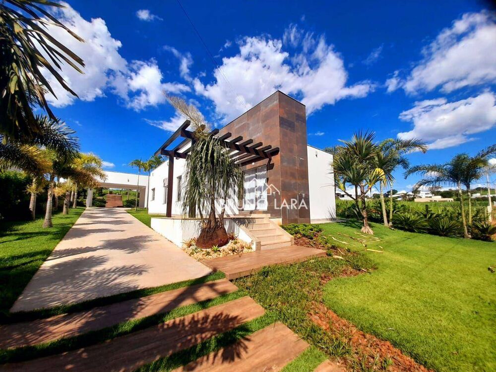 Casa de Condomínio à venda com 3 quartos, 600m² - Foto 3