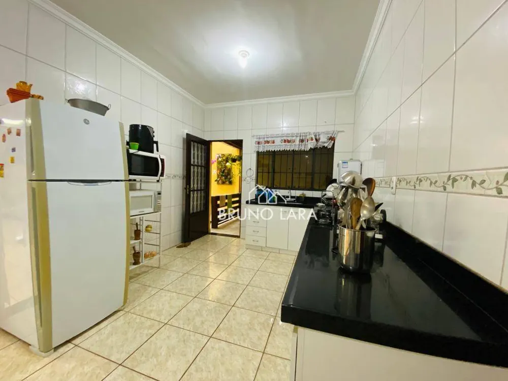 Casa, 3 quartos, 221 m² - Foto 4