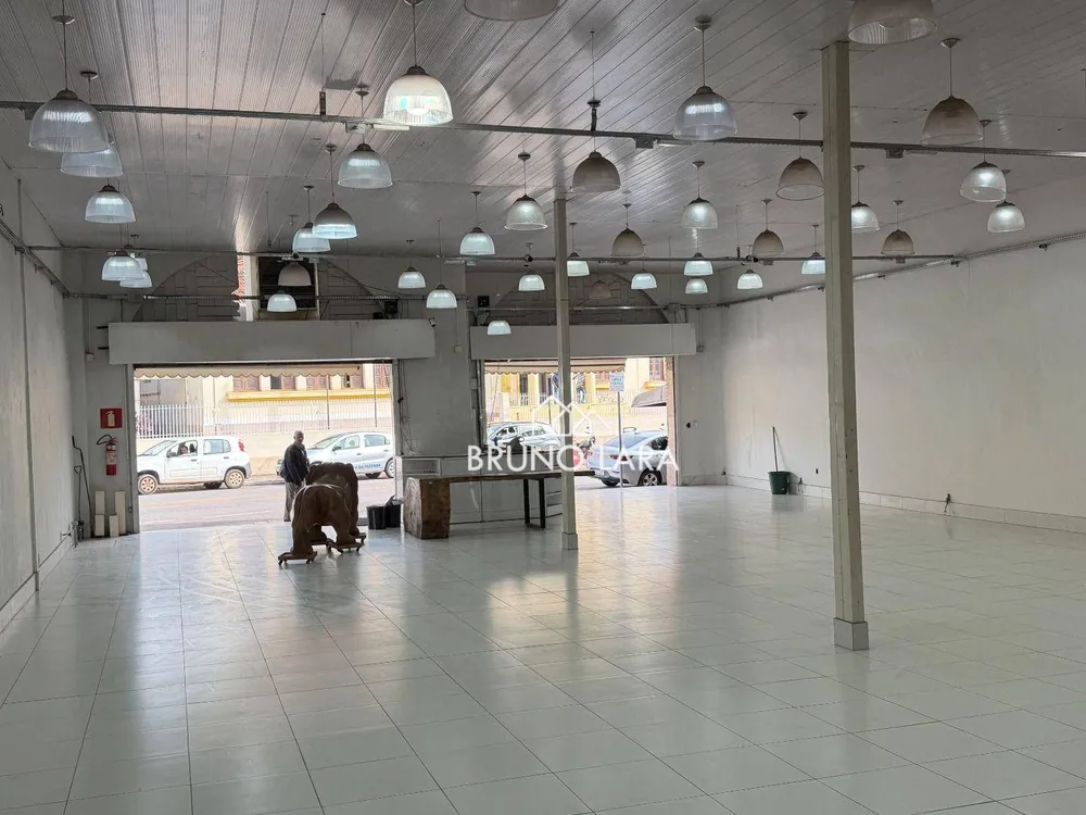 Loja-Salão, 586 m² - Foto 1
