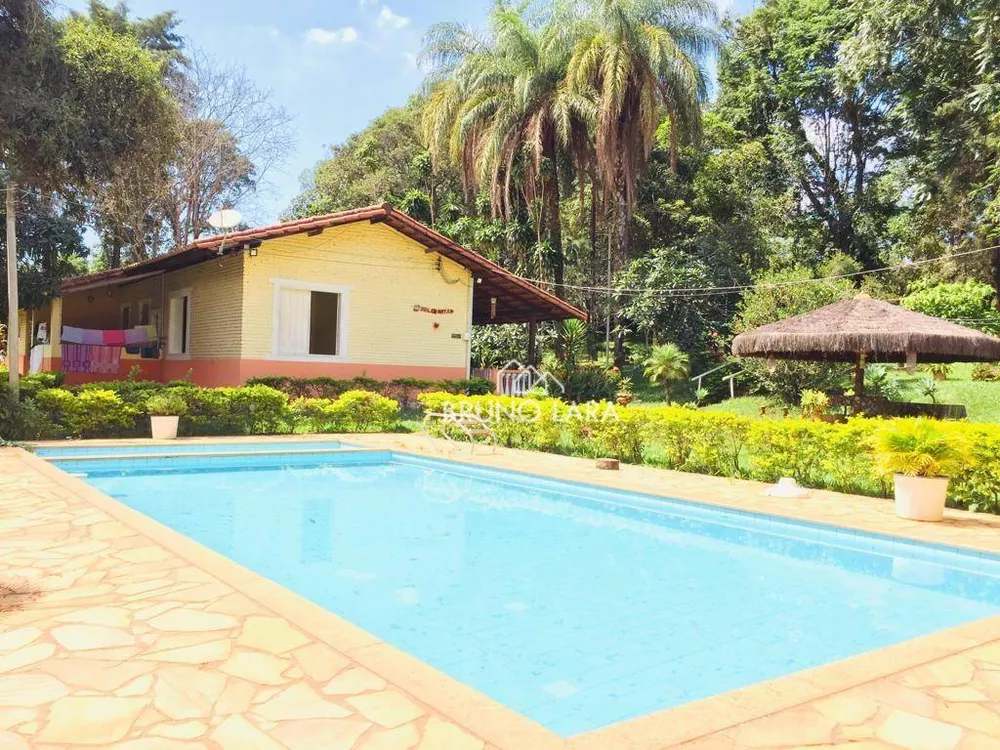 Sítio à venda com 4 quartos, 300m² - Foto 2