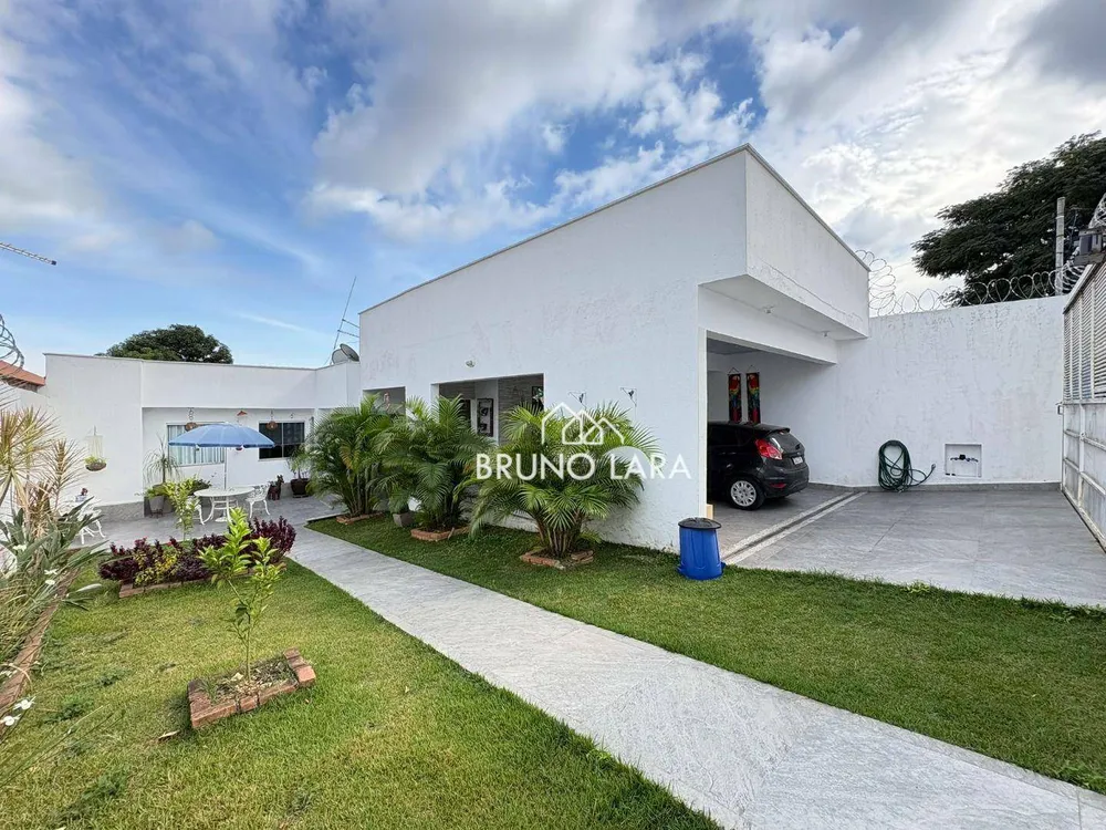 Casa, 4 quartos, 200 m² - Foto 1