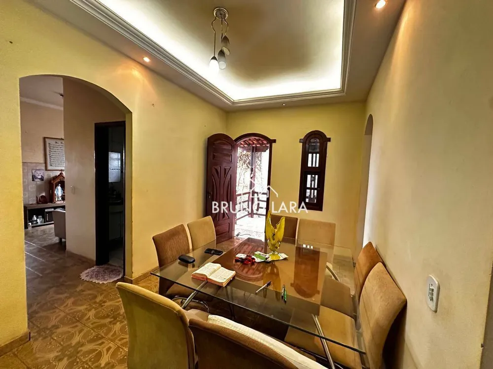 Casa, 3 quartos, 250 m² - Foto 2