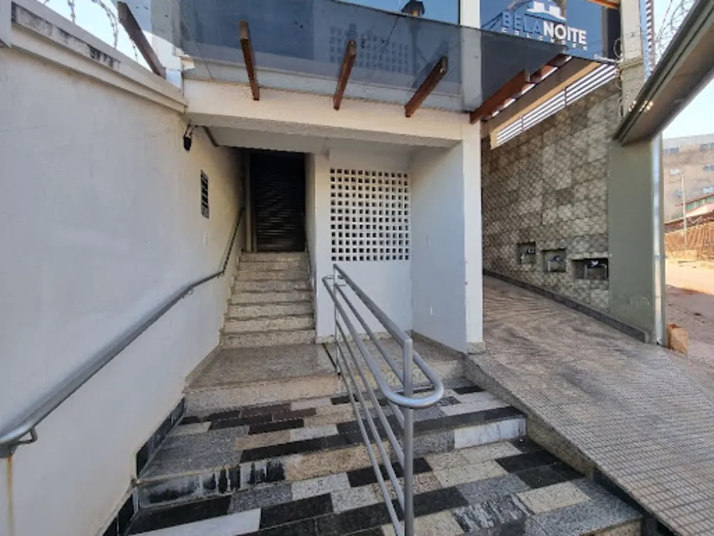 Loja-Salão, 240 m² - Foto 2