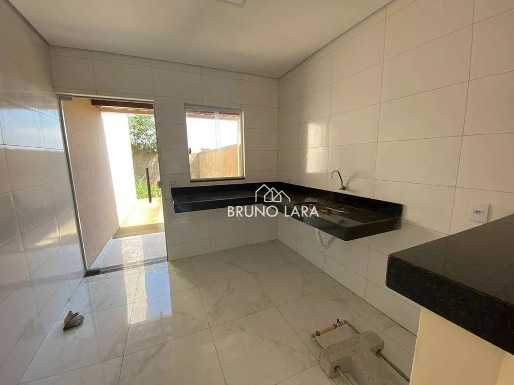 Casa à venda com 3 quartos, 65m² - Foto 5