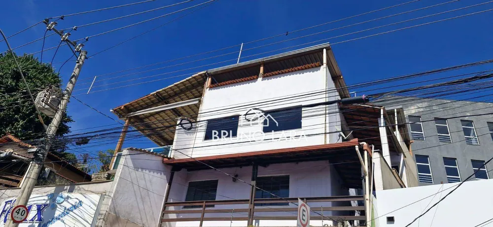 Casa, 3 quartos, 205 m² - Foto 1