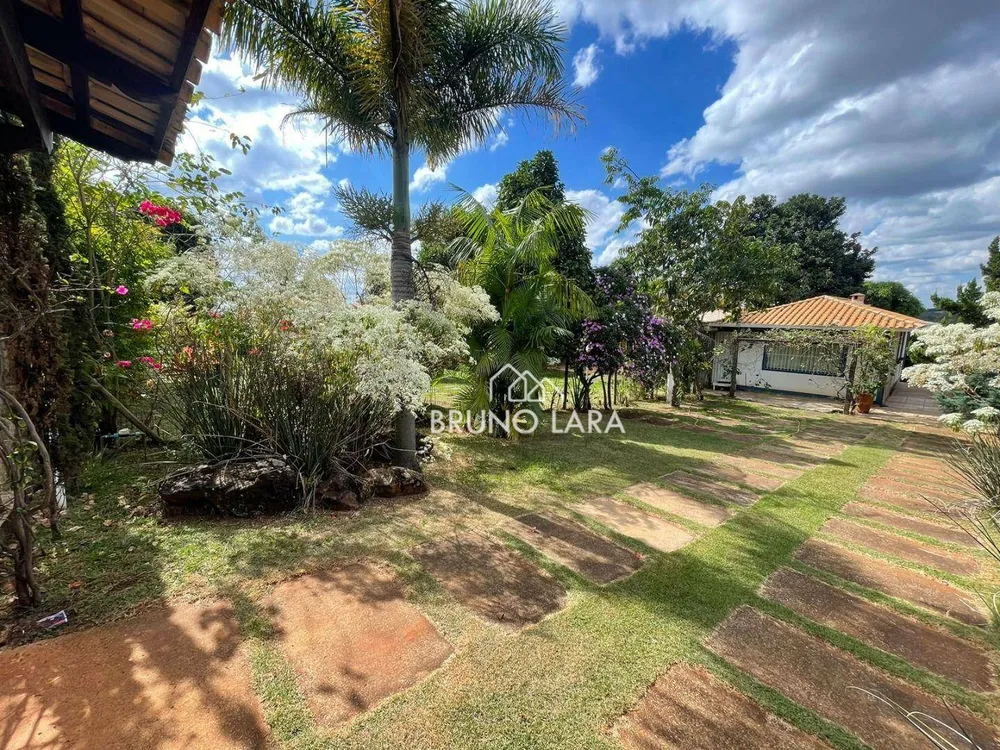 Casa, 6 quartos, 250 m² - Foto 1