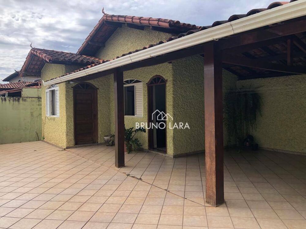 Casa à venda com 4 quartos, 200m² - Foto 3