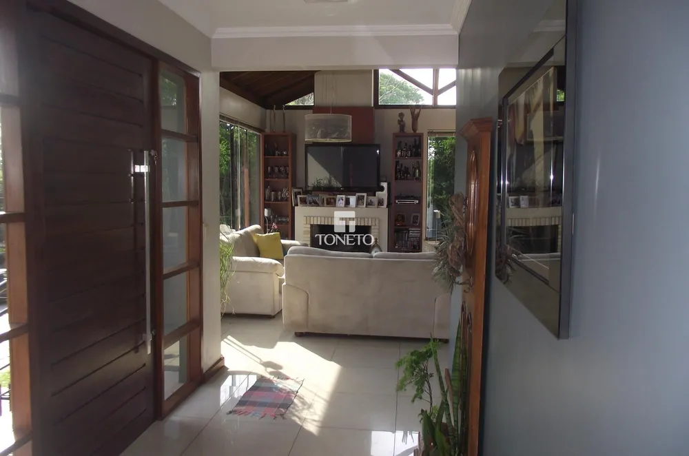 Casa, 4 quartos, 243 m² - Foto 3