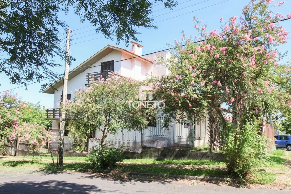 Casa, 4 quartos, 296 m² - Foto 1