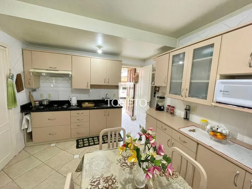 Casa, 4 quartos, 231 m² - Foto 3