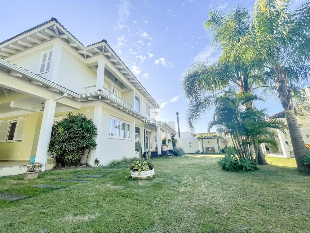 Casa, 5 quartos, 323 m² - Foto 1
