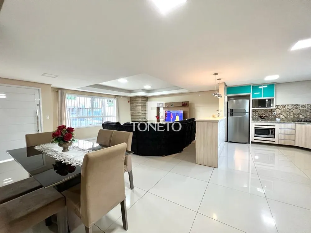 Casa, 3 quartos, 220 m² - Foto 2