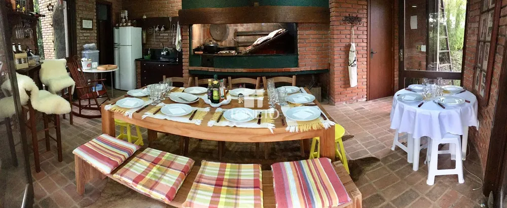 Casa, 4 quartos, 310 m² - Foto 1