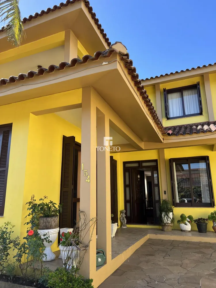 Casa, 5 quartos, 377 m² - Foto 1