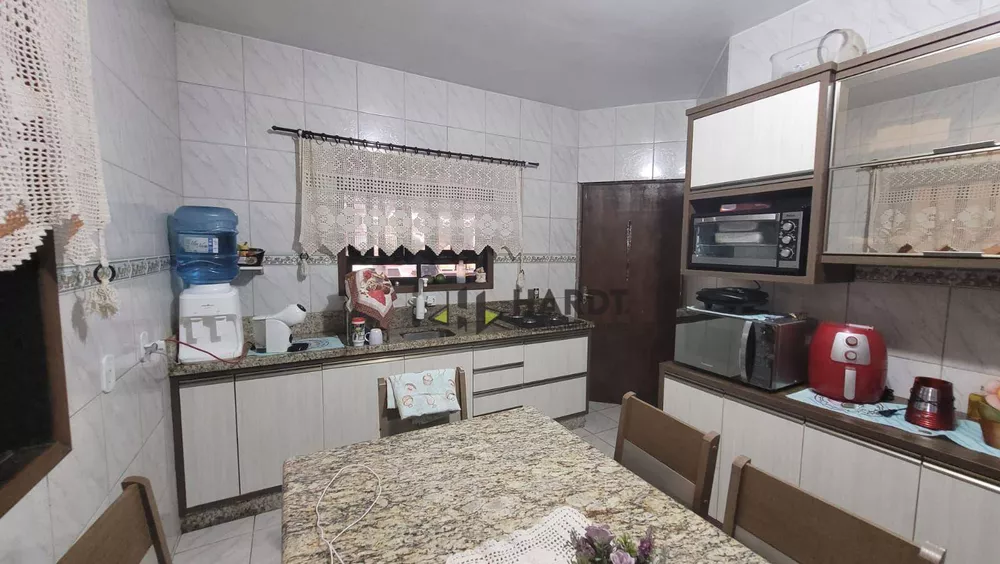 Casa à venda com 2 quartos, 160m² - Foto 3