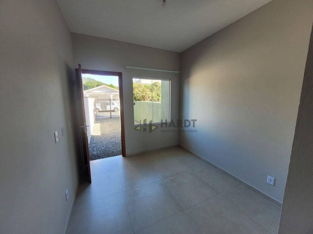 Casa para alugar com 2 quartos, 60m² - Foto 2