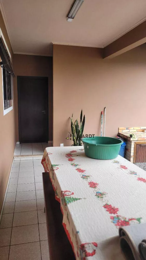 Casa à venda com 3 quartos, 138m² - Foto 14