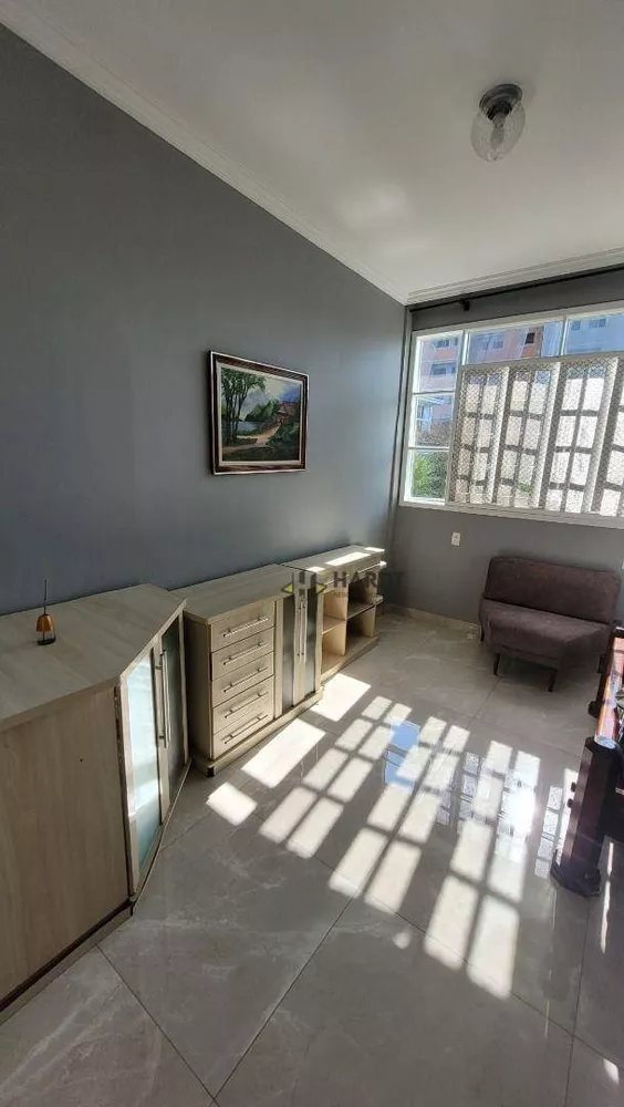 Casa à venda com 5 quartos, 380m² - Foto 10