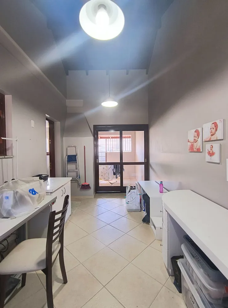 Casa, 3 quartos, 360 m² - Foto 4