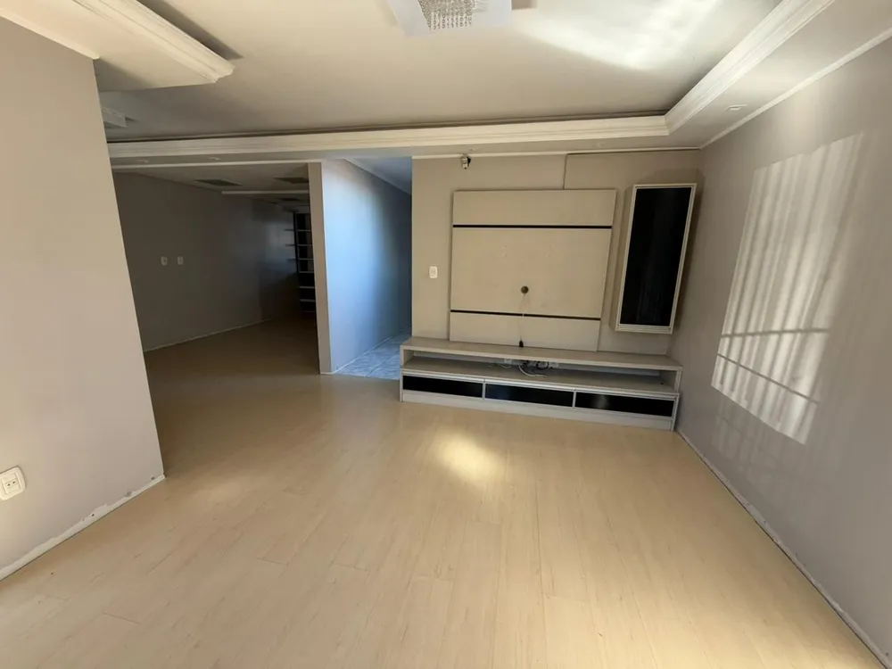 Casa, 3 quartos, 223 m² - Foto 10