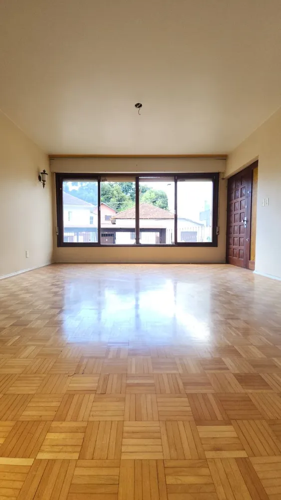 Casa, 3 quartos, 257 m² - Foto 2