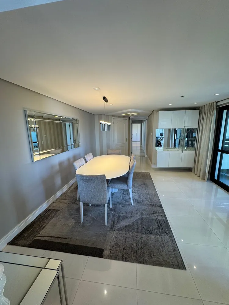 Apartamento, 3 quartos, 130 m² - Foto 4