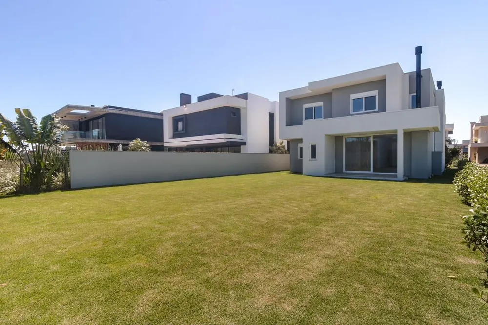 Casa, 4 quartos, 260 m² - Foto 2