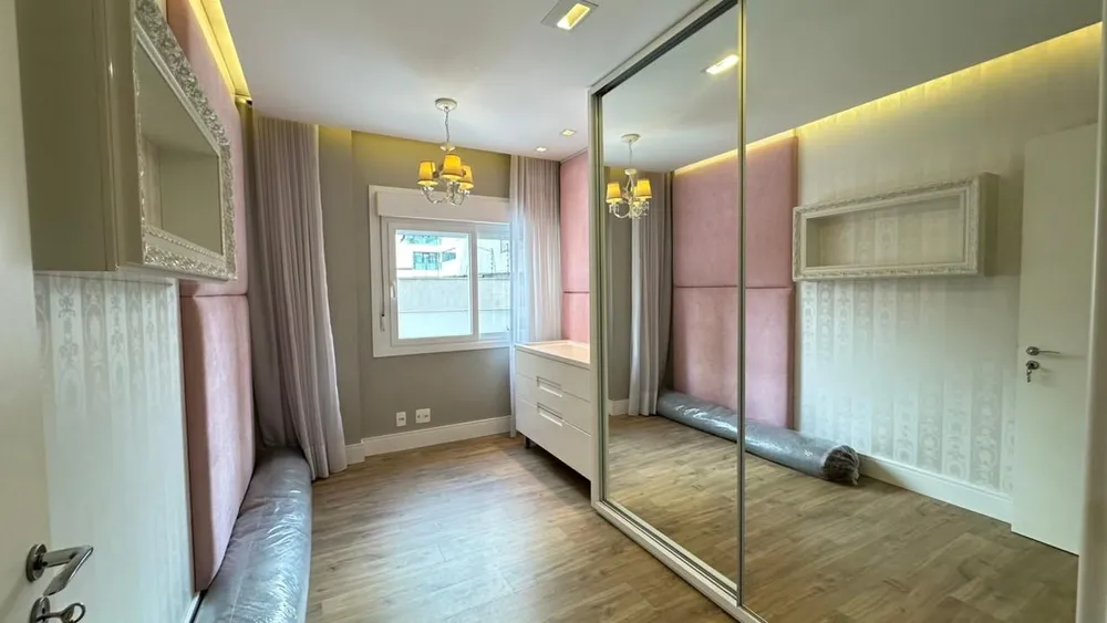 Apartamento, 3 quartos, 239 m² - Foto 11