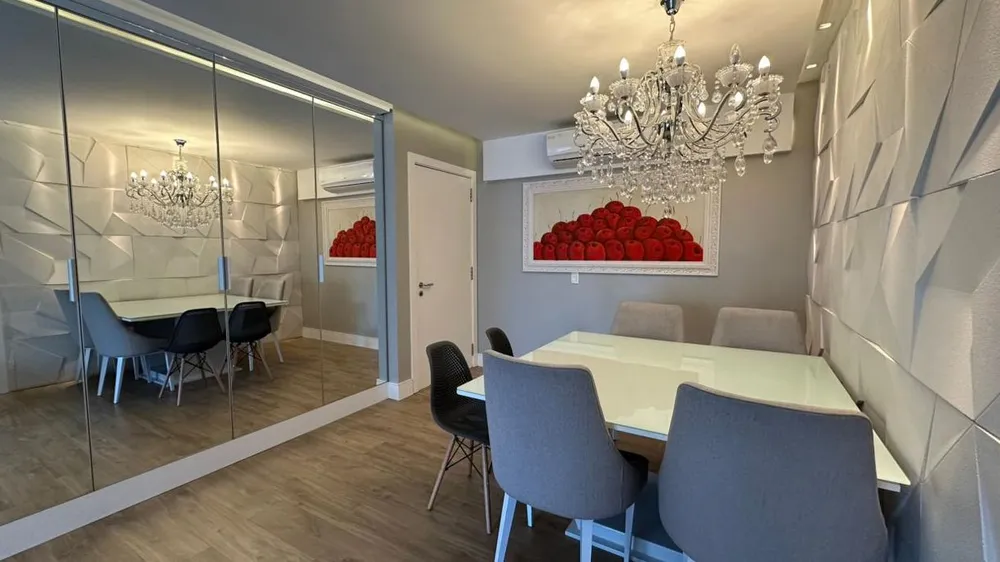 Apartamento, 3 quartos, 239 m² - Foto 1