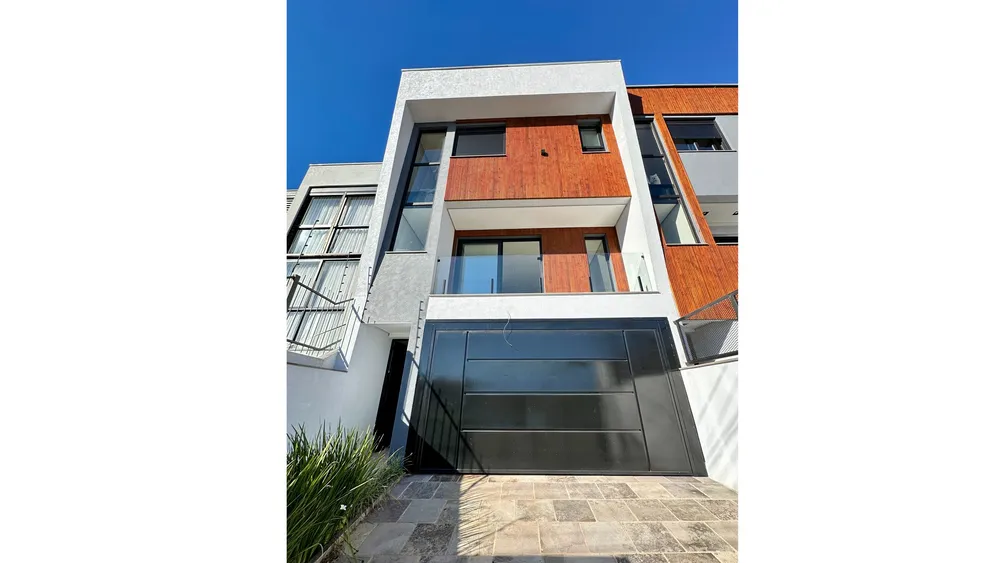 Casa, 3 quartos, 196 m² - Foto 1