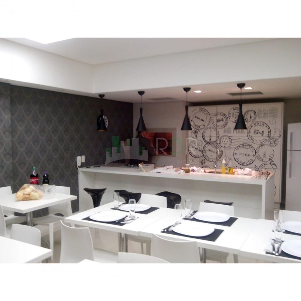 Apartamento à venda com 2 quartos, 67m² - Foto 2