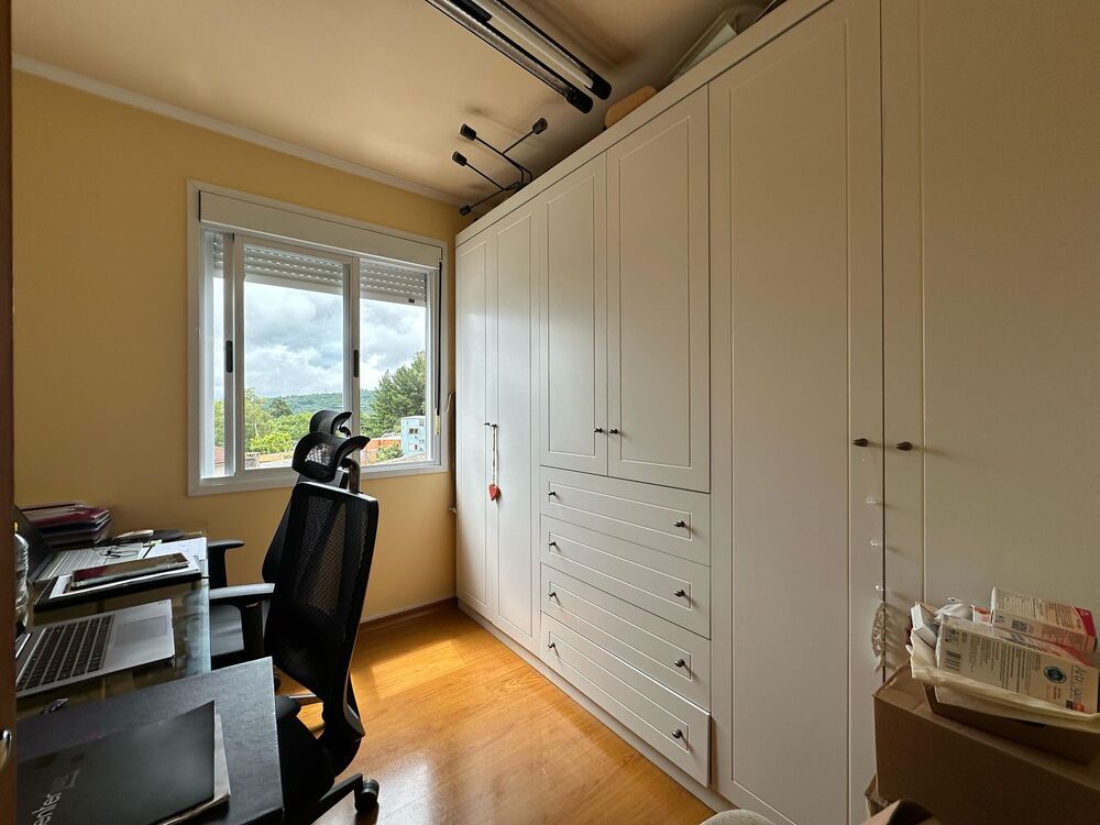 Apartamento à venda com 3 quartos, 77m² - Foto 1