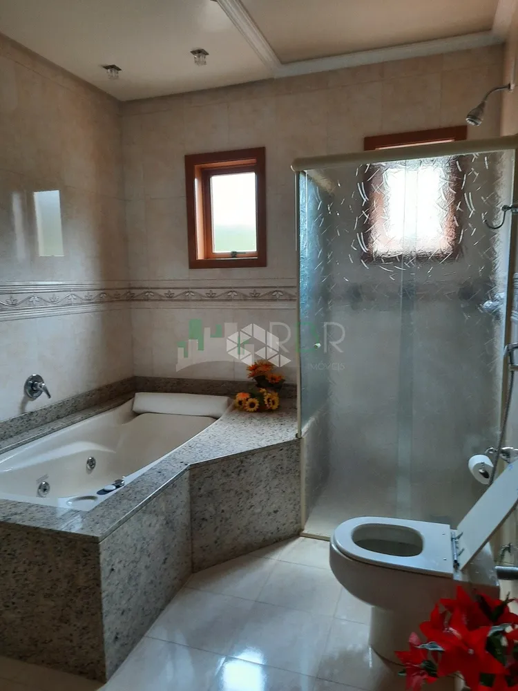 Casa, 3 quartos, 271 m² - Foto 4