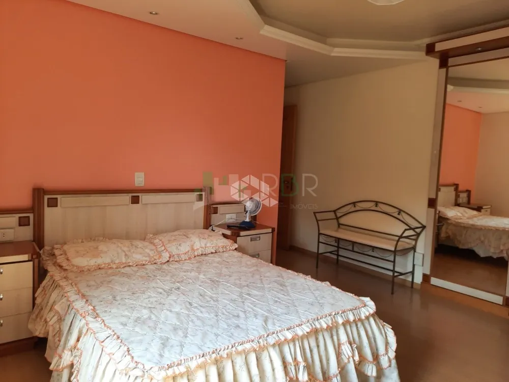 Casa, 3 quartos, 271 m² - Foto 2