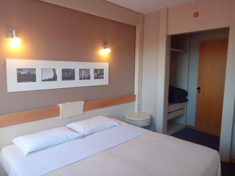 Apartamento à venda com 1 quarto, 36m² - Foto 2