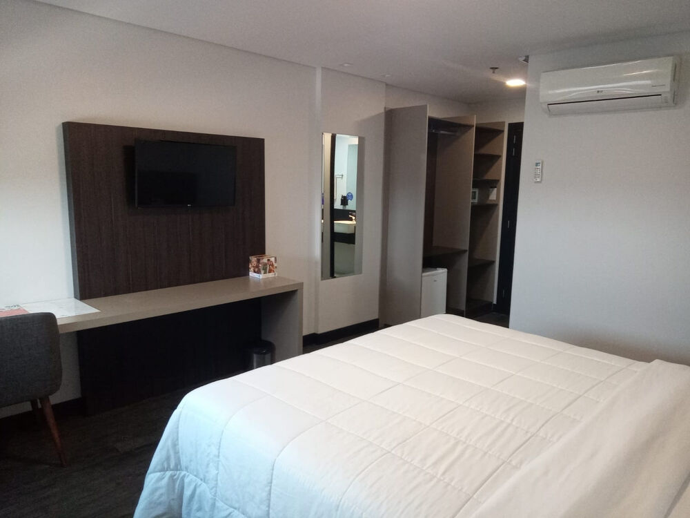 Apartamento à venda com 1 quarto, 24m² - Foto 2