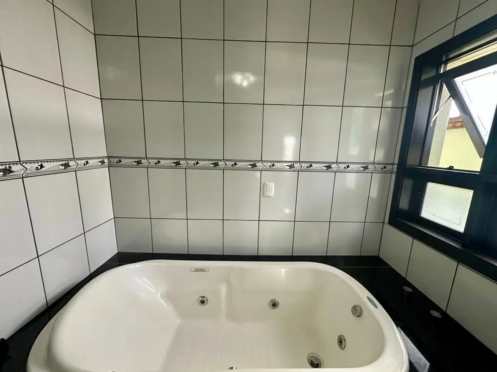 Casa, 4 quartos, 233 m² - Foto 13