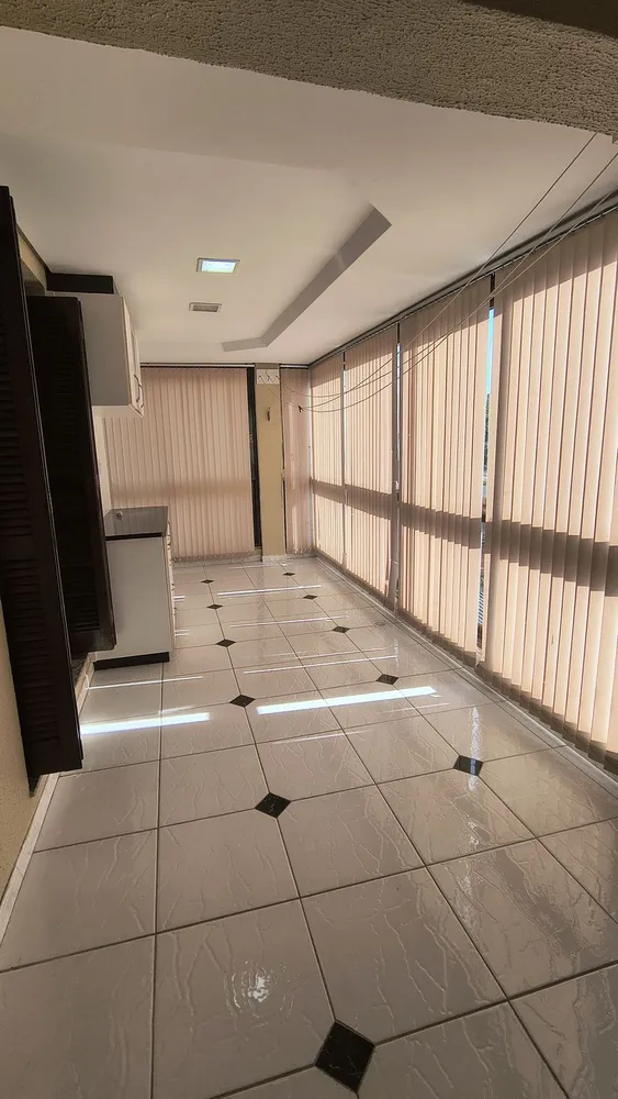 Apartamento, 3 quartos, 203 m² - Foto 1