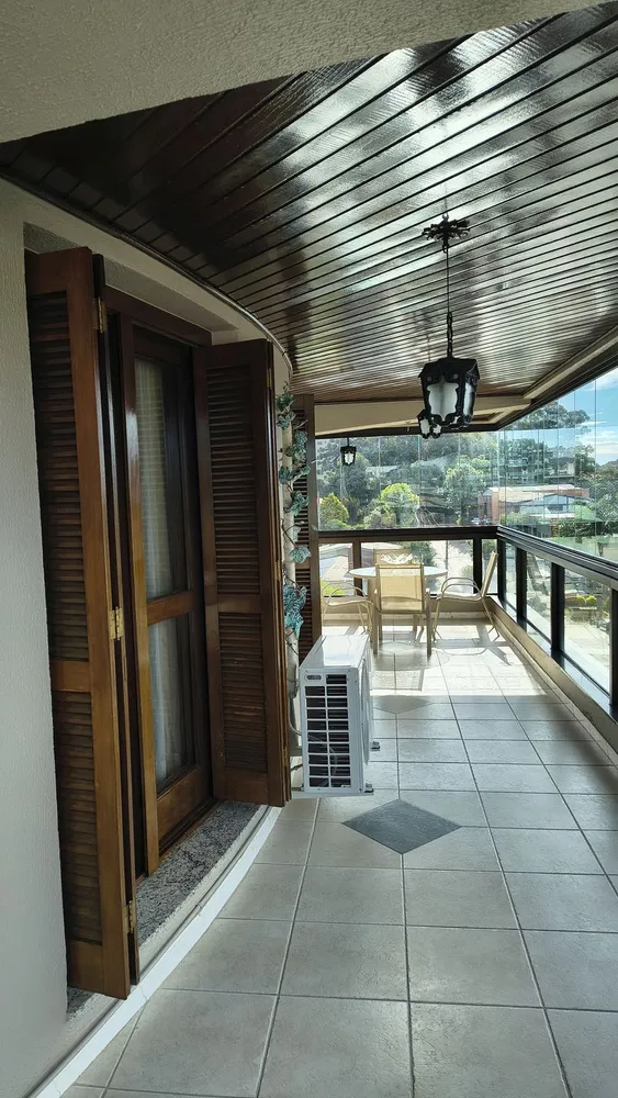 Apartamento, 3 quartos, 203 m² - Foto 2