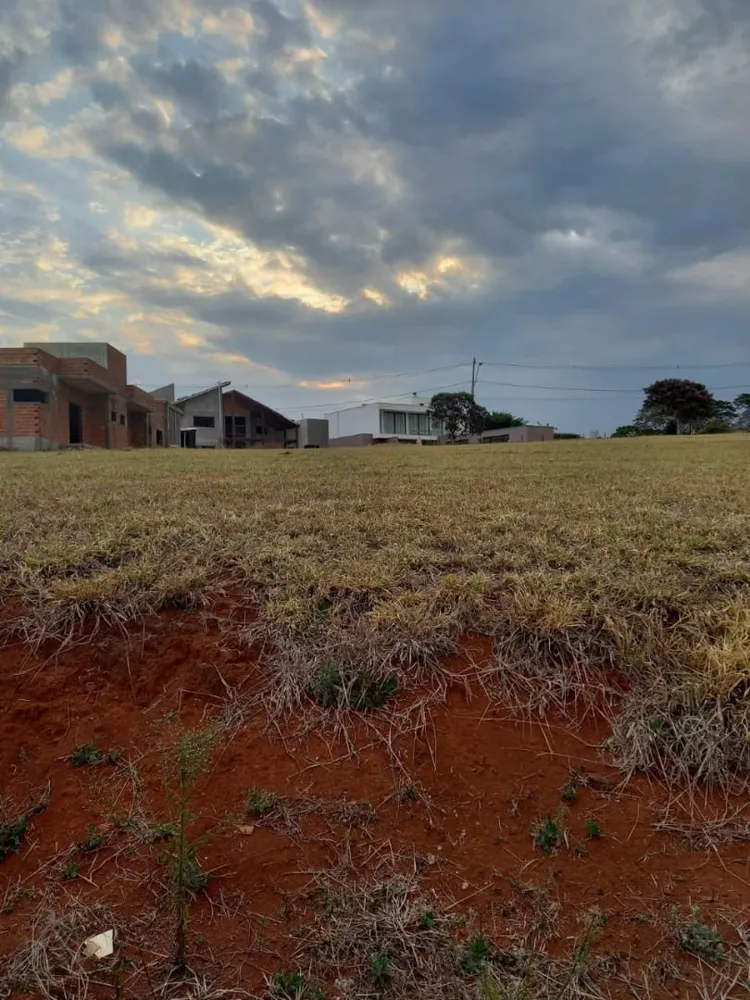 Loteamento e Condomínio, 600 m² - Foto 1
