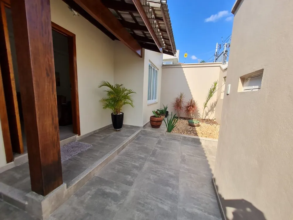 Casa, 3 quartos, 210 m² - Foto 1