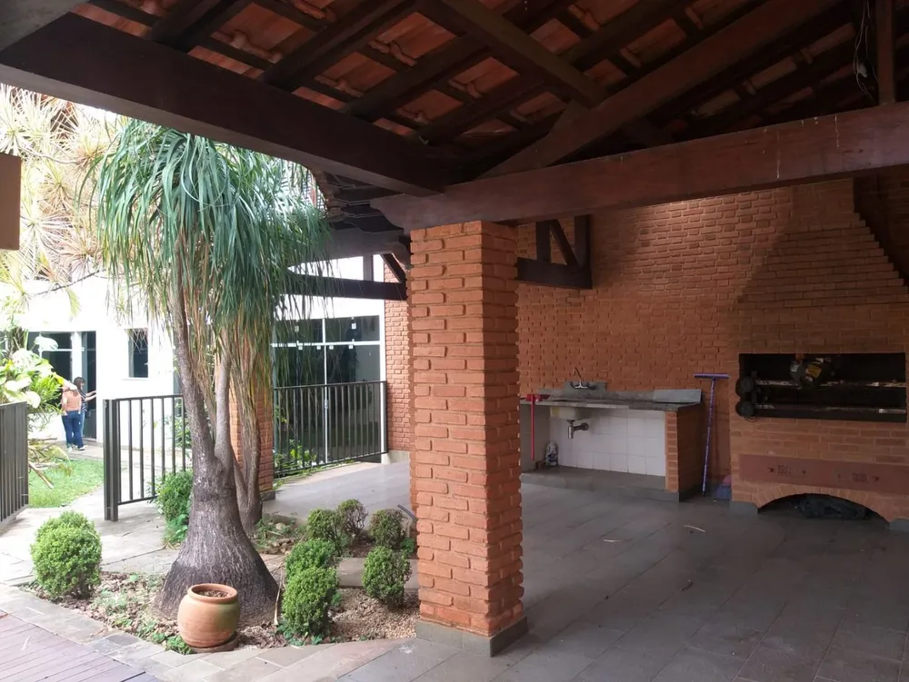 Casa, 5 quartos, 661 m² - Foto 1